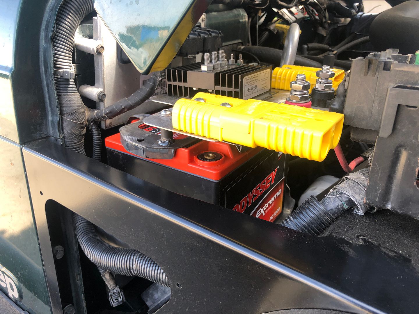 Basic Dual Battery Setup to run Fridge/Freezer questions (sorry in